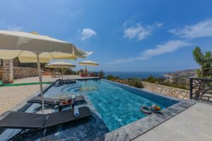 Villa Melissa Canggu: Chic Private Villa Living Near Bali’s Best Beaches